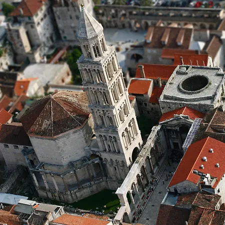 Отель 4 In Сплит