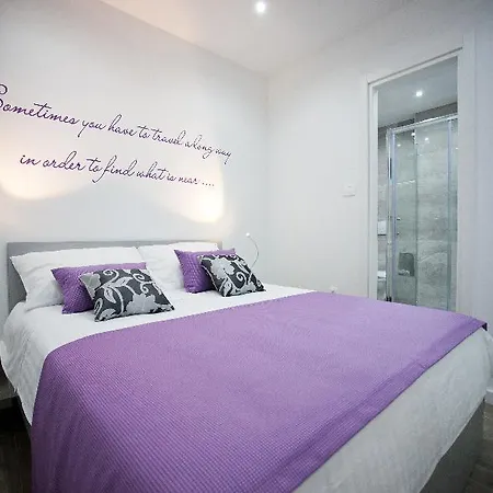 4 In Hotel 4*