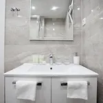 4 In Ξενοδοχείο 4*